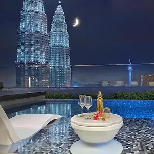 Like Star Klcc شقة